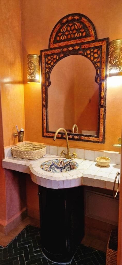 Private Riad with Pool & Rooftop image 3